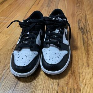 Nike Men's Black and White Sneakers